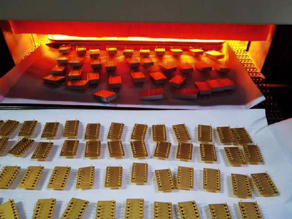 Semiconductor chips, controller, PCB dispensing curing dry line-4