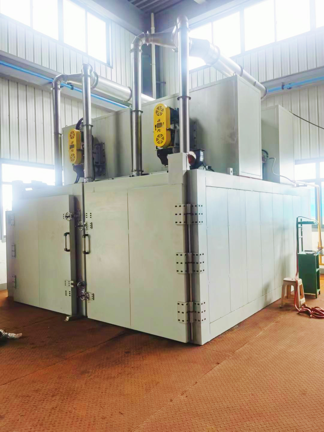 Guanding Industrial Ovens: Precision Engineering for Demanding Manufacturing Processes